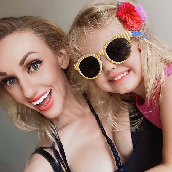 Meet your Posher, Vera - Picture 2 of 6